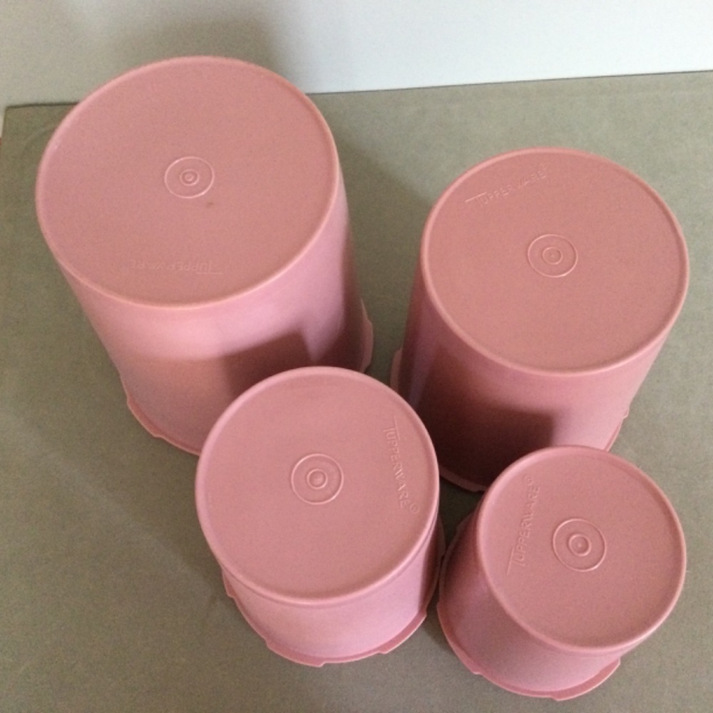 Vintage rose pink Tupperware canisters (no lids) set of 4 - Picture 2 of 6